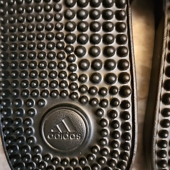 ADIDAS ADISSAGE SLIDES BLACK/GOLD MEN'S US SIZE 10 BRAND NEW IN BOX - Picture 4 of 6